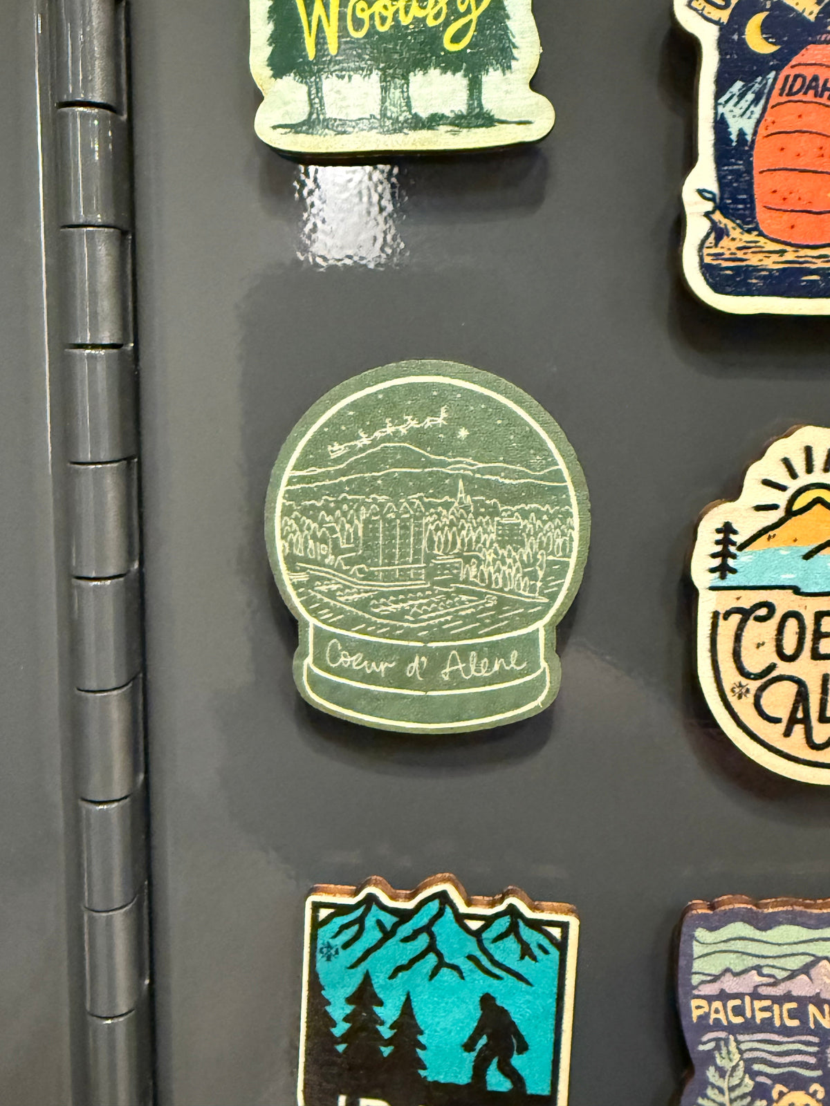 Coeur d'Alene In A Globe - Wooden Magnet (Printed)