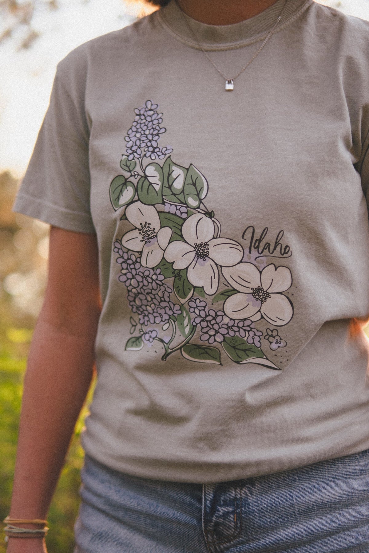 Idaho Syringa State Flower Tee - Bay (100%)